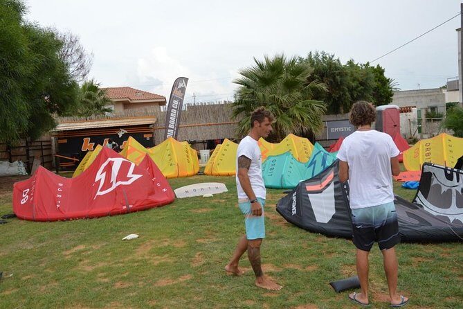 Complete rental of kitesurf equipment - Experience the Complete Rental of Kitesurf Equipment in Sicily