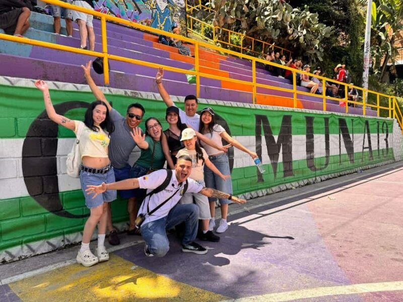 Complete Tour in Comuna 13: Graffiti, History and Street Delights - The Itinerary Breakdown