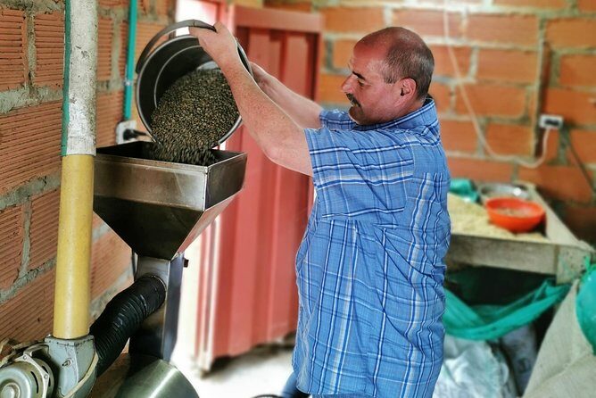 Comuna 13 & Coffee Farm Private Tour in Medellin | The Best Combo - Why This Tour Works for You
