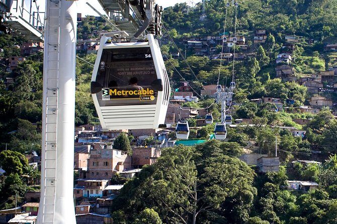 Comuna 13 & Downtown: From violence to innovation - The Sum Up: Who Will Love This Tour?