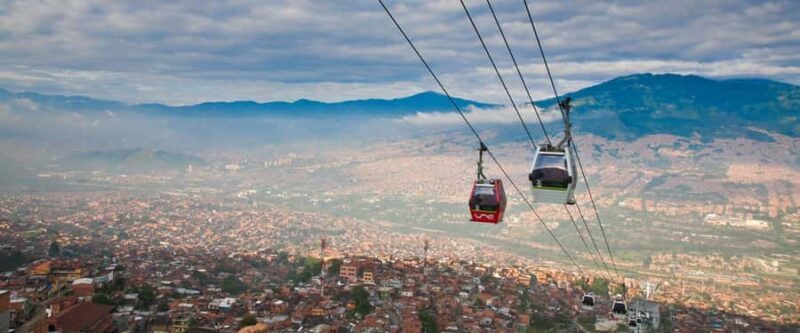 Comuna 13 & Downtown Medellin: From violence to innovation - A Deep Dive into the Medellín Experience