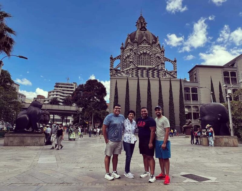 Comuna 13 & Downtown Medellin: From violence to innovation - FAQs