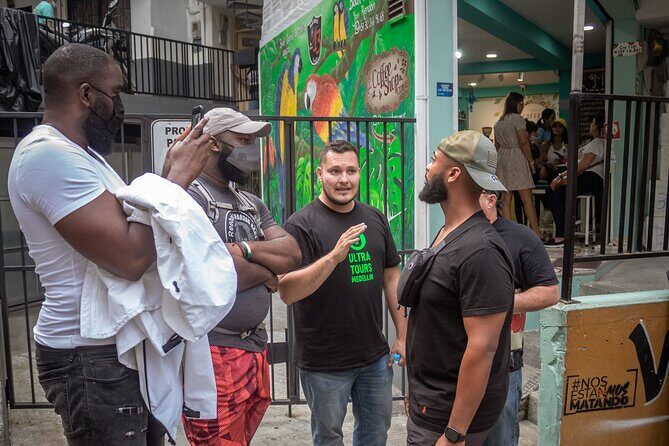 Comuna 13 Graffiti Tour Medellin l Private Tour - Key Points