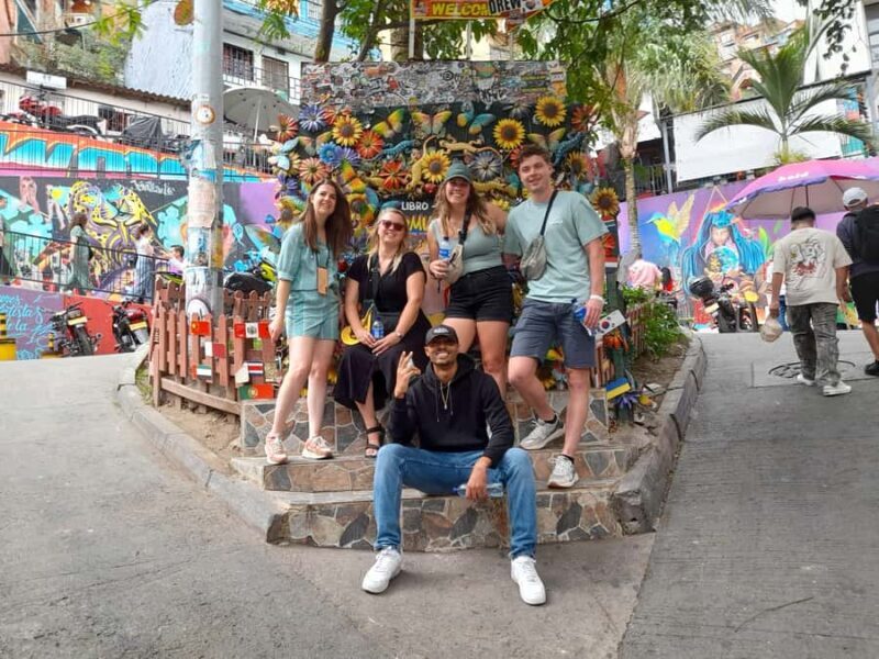 Comuna 13: Graffiti tour & Street Food/drink with telesferic - Frequently Asked Questions