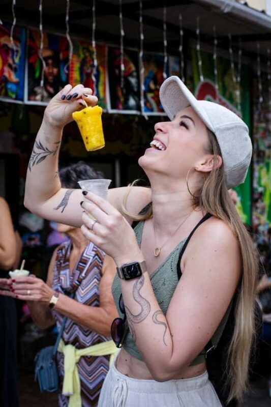 Comuna 13: Graffiti Tour with Tasting, Live Show, & Gallery - What Could Be Better