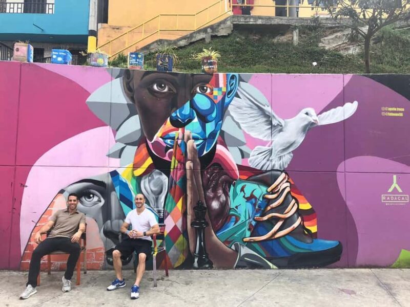 Comuna 13 Neighborhood & Street Art Private Tour - Key Points