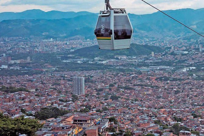 Comuna 13 tour - Key Points