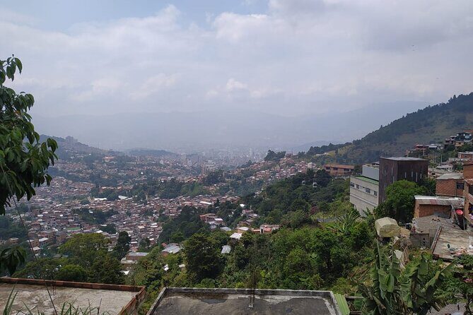 Comuna 8 and coffee tour - Key Points