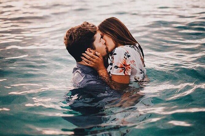 Conceptual and Surreal Wave Photography on Kauai - FAQ