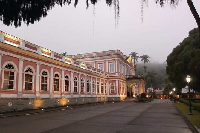 Conheça a montanha imperial mais famosa do Rio! (Petrópolis) - Discover Petropolis, Brazil’s Imperial City