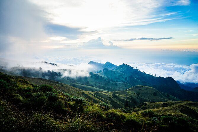 Conquer Mount Rinjani Second Summit: A 2-Day, Lombok-Indonesia - Guides and Group Dynamics