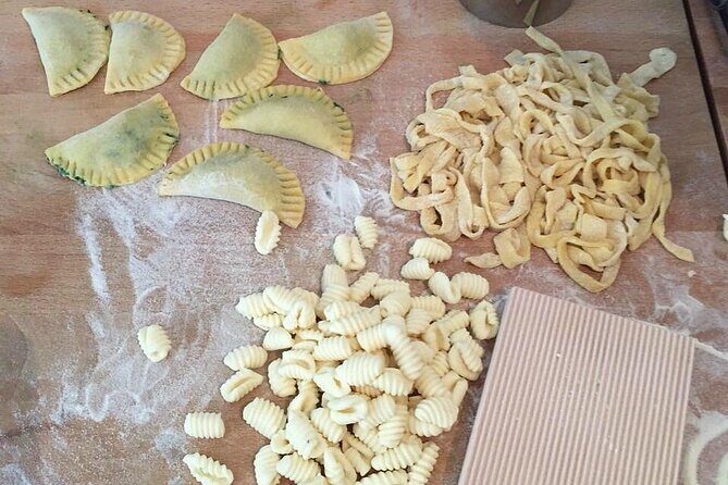 Cook With Us in Rome: A Hands-On Cooking Experience 09:20AM class - Engaging Introduction