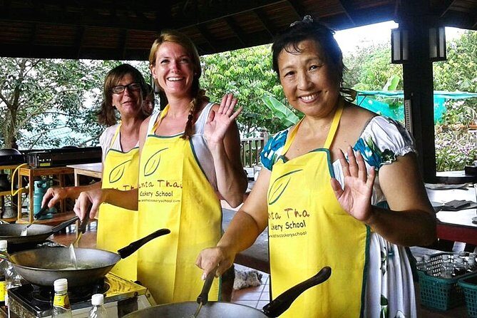 Cooking Class and Market Tour at Lanta Thai Cookery School on Koh Lanta - Discover the Flavors of Thailand at Lanta Thai Cookery School