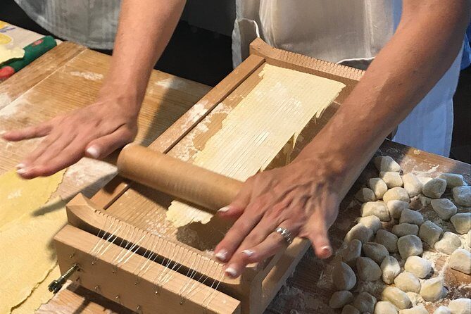 Cooking Class at a Farmhouse in Val d'Orcia Tuscany - Key Points
