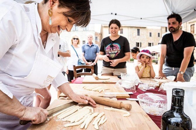 Cooking class at the farm in Tuscany - Discovering Tuscan Flavors: Cooking Class at the Farm in Montepulciano