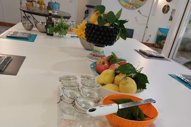 Cooking Class - cook and enjoy local dishes with our Chef - The Details That Matter