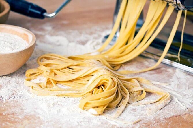 Cooking Class: Fresh Pasta Course with Wines at Lake Garda - Key Points