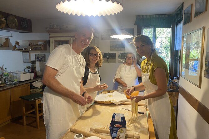 Cooking class in Tuscan Villa near Cortona - Key Points
