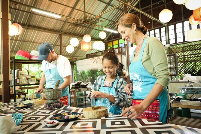 Cooking Class with Organic Farm in Chiang Mai at Mama Noi - Authentic Thai Cooking with Organic Farm in Chiang Mai