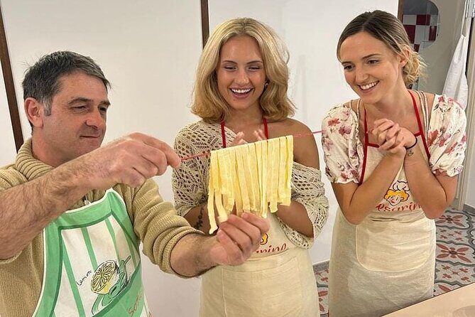 Cooking class with Pasta, mozzarella and Tiramisu with wine - FAQ