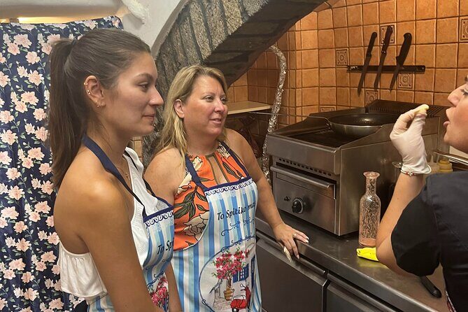 Cooking Class with Private Chef - prepare & enjoy local menu - A Detailed Look at the Santorini Cooking Class Experience