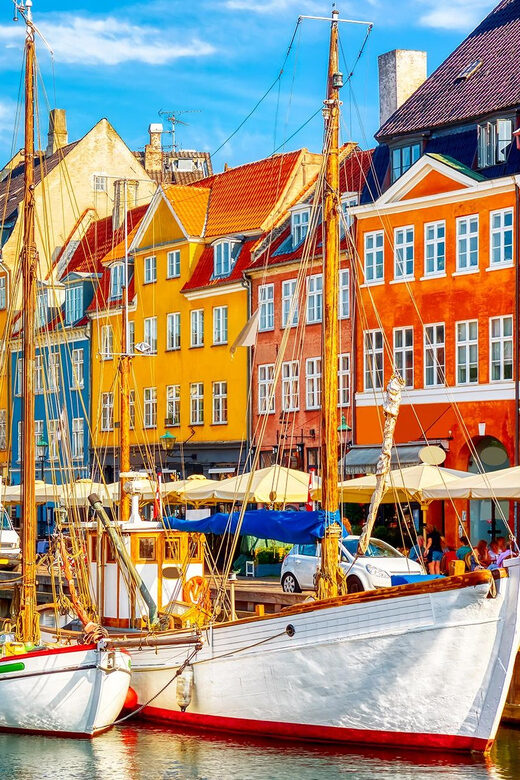 Copenhagen: A guided walk for first-timers in the city - Exploring Copenhagen on Foot: What to Expect