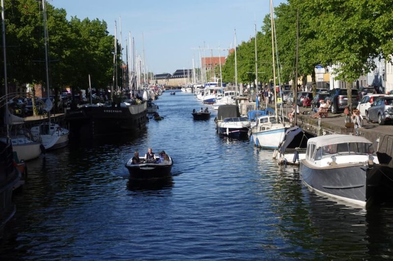 Copenhagen: Christiania & Christianshavn Guided Walking Tour - The Value of This Tour
