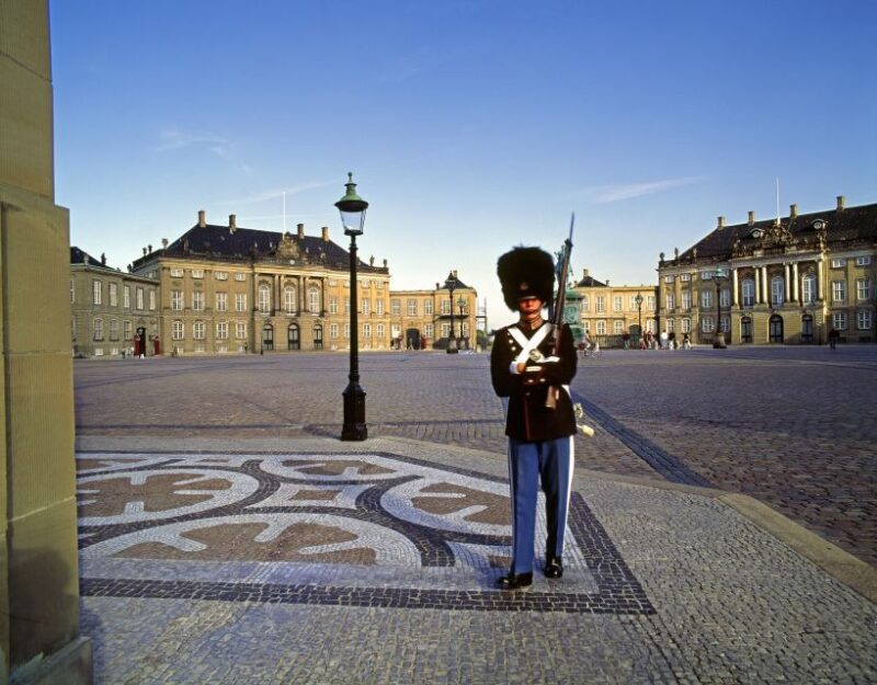 Copenhagen: City Highlights Guided Bike Tour - Small Groups - Key Points