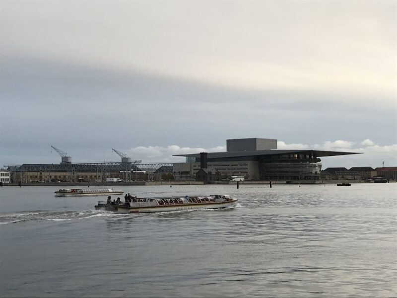 Copenhagen: Classic Canal Tour & The Harbour - An In-Depth Look at the Copenhagen Canal & Harbour Tour