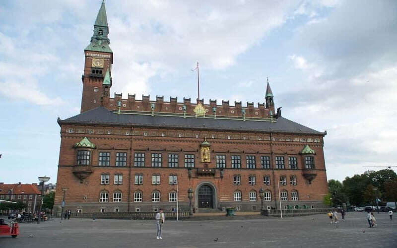 Copenhagen: Maxitour in English - Who Should Consider This Tour?