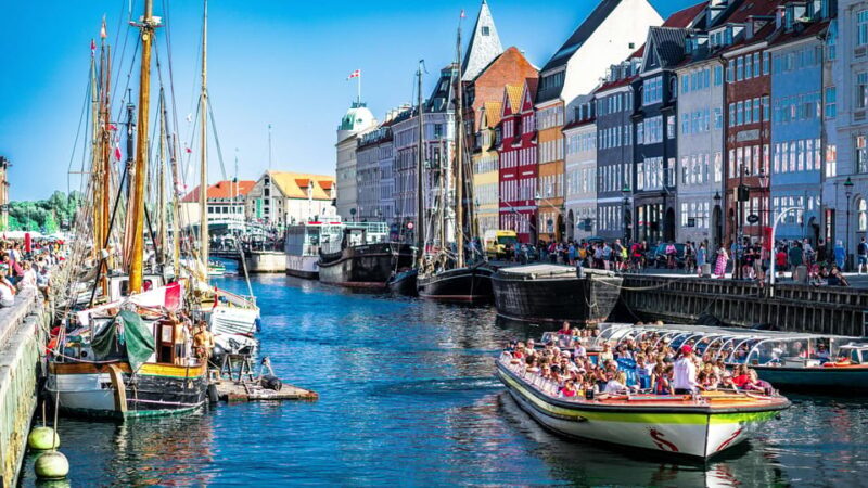 Copenhagen: Private Walking Tour - An Engaging Way to See Copenhagen in Two Hours