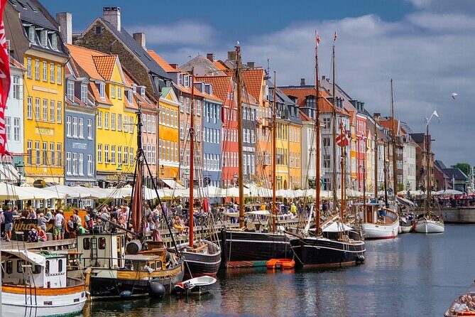 Copenhagen Self-Guided Murder Mystery Tour in Nyhavn (DANISH only!) - FAQs