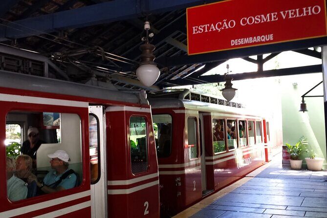 Corcovado Train and Sugarloaf Mountain Guided Tour with Transfer - Key Points