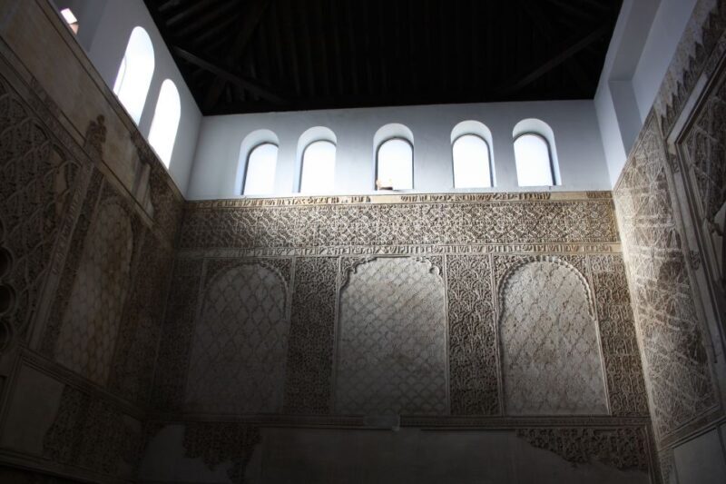 Córdoba: Alcázar and Jewish Quarter 2-Hour Guided Tour - A Detailed Look at the Córdoba: Alcázar and Jewish Quarter Tour