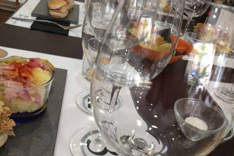 Córdoba: Local Wine Tasting Evening - Who Should Book This Tour?