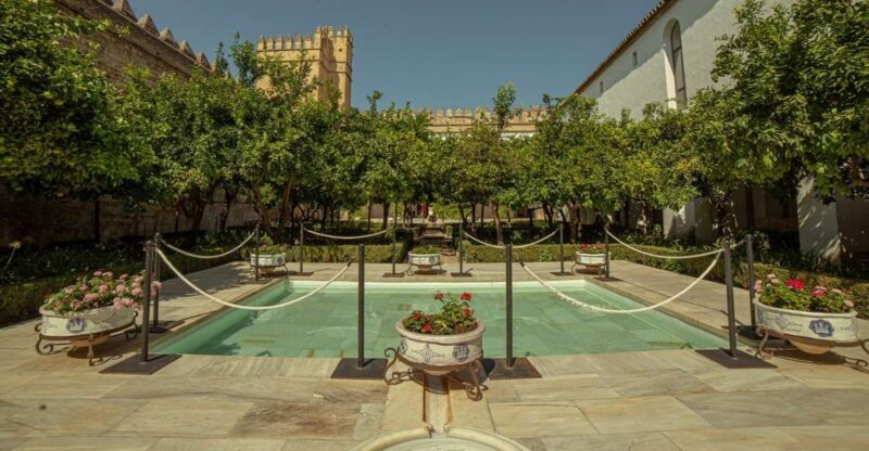 Córdoba: Mosque-Cathedral and Alcazar Tour - Who Should Consider This Tour?