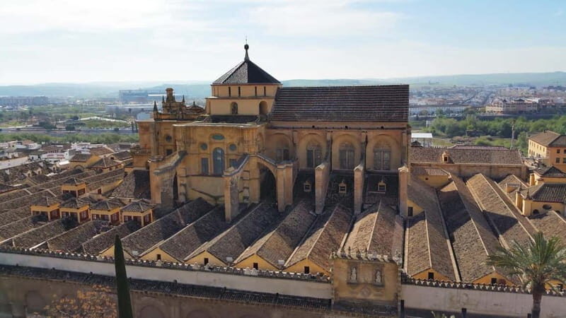 Córdoba: Mosque-Cathedral Guided Tour with Tickets Included - An In-Depth Look at the Córdoba Mosque-Cathedral Guided Tour