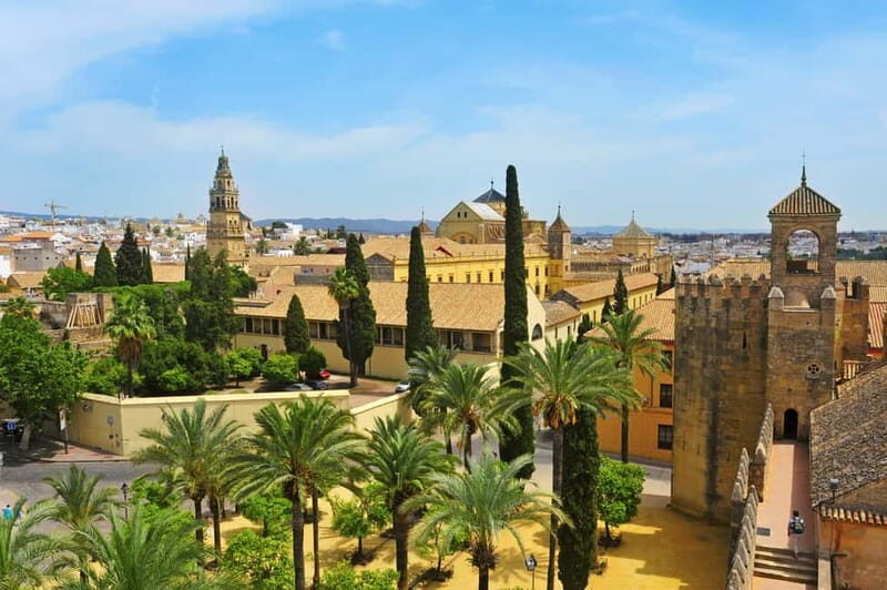 Córdoba: Mosque-Cathedral, Jewish Quarter and Alcázar Tour - Key Points