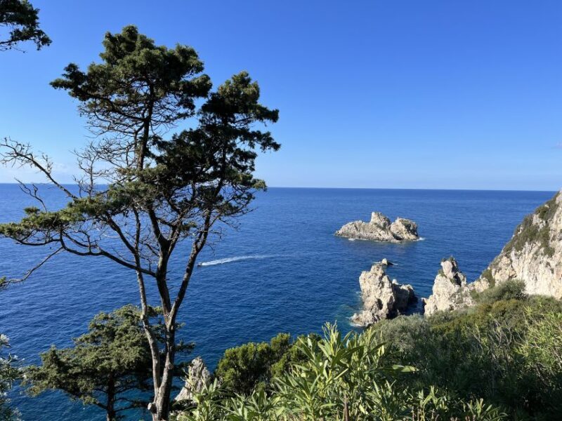 Corfu: Palaiokastritsa, Mouse Island, and Old Town Tour - Kanoni Peninsula and Mouse Island: A Classic Corfu View