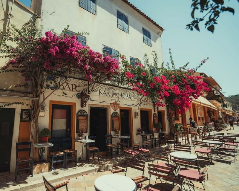Corfu: Private Cruise to Paxos, Antipaxos & Blue Caves - FAQ
