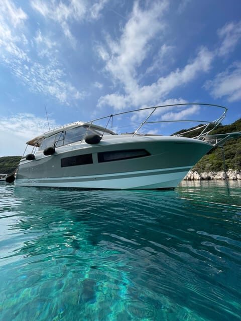 Corfu : Private Motor-Yacht Cruise with Corfu Town Views - Who Should Book This Tour?