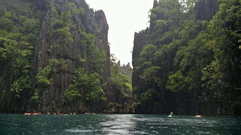Coron: Private Tour with Kayangan Lake and Twin Lagoon - Key Points