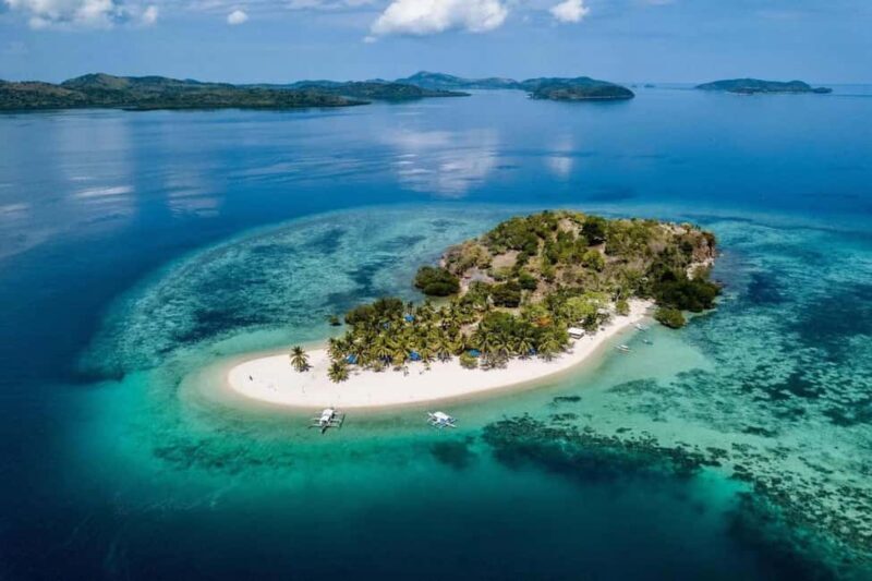 Coron: Reefs and Wrecks Tour with Snorkeling Equipment - Key Points