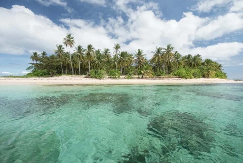 Coron: Reefs and Wrecks Tour with Snorkeling Equipment - The Itinerary Breakdown