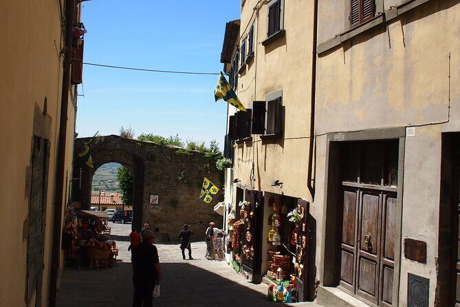 Cortona Private walking Tour under the Tuscan sun - An In-Depth Look at the Cortona Private Walking Tour
