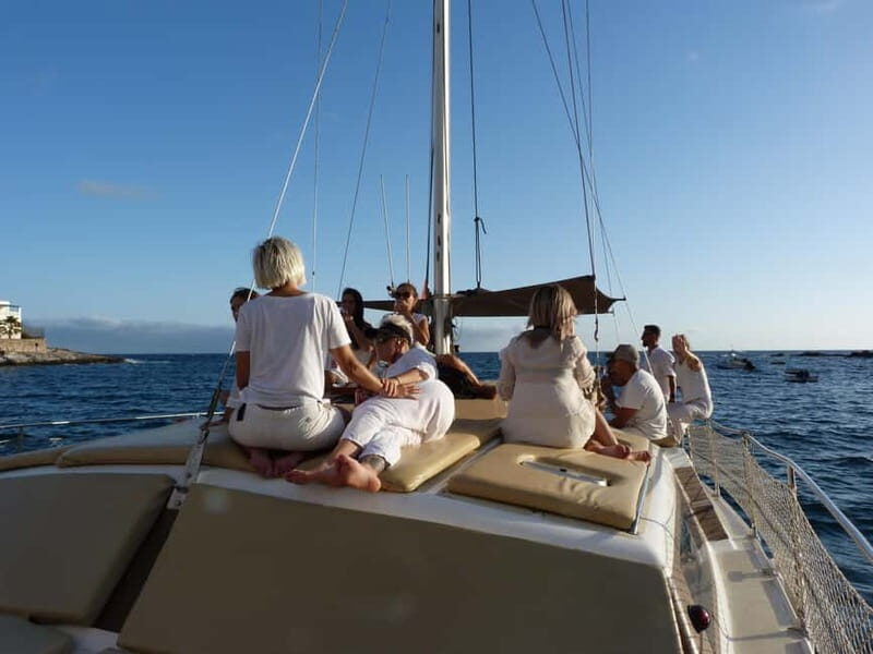 Costa Adeje: Catamaran Tour, Snorkelling, Snacks & Drinks - Setting Sail from Puerto Colon