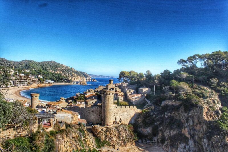 Costa Brava: Discovering Coastline, Tossa de Mar and Lunch - Key Points