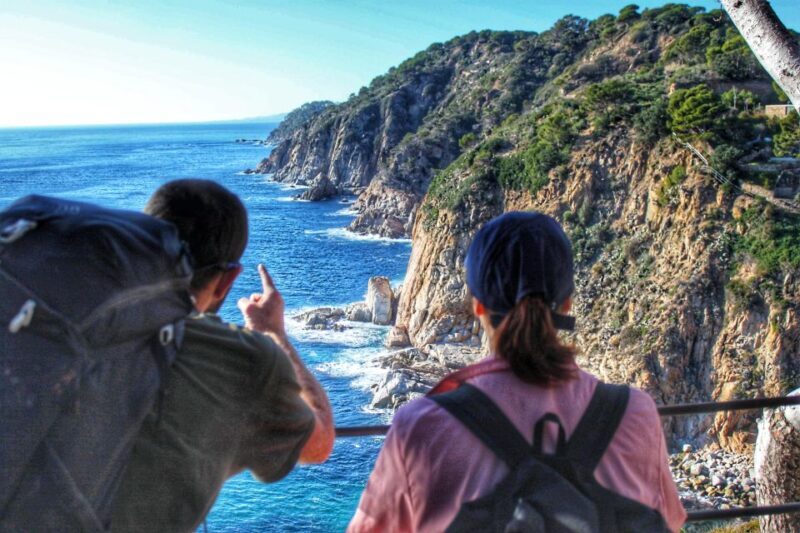 Costa Brava: Discovering Coastline, Tossa de Mar and Lunch - Lunch and Free Time in Tossa de Mar