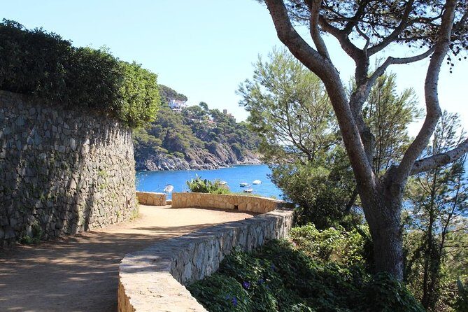Costa Brava Typical Towns full day tour from Barcelona - FAQ