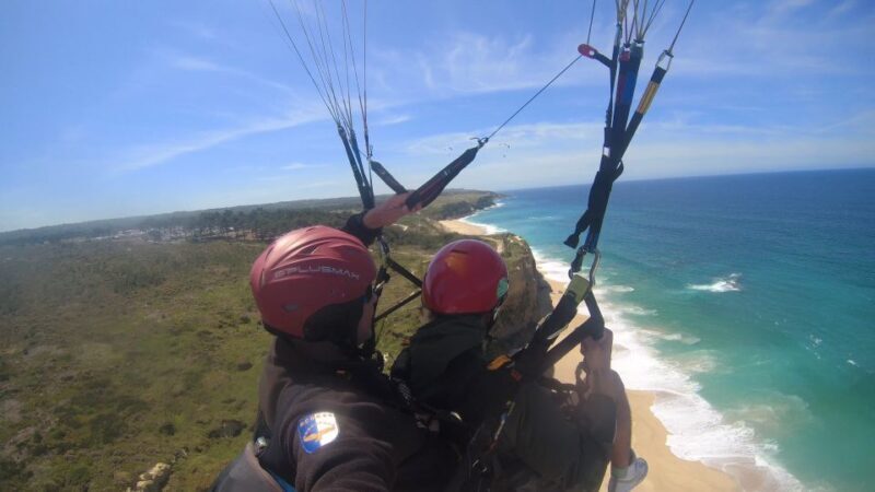 Costa de Caparica: Paragliding Tandem Flight - A Closer Look at the Paragliding Experience Near Lisbon